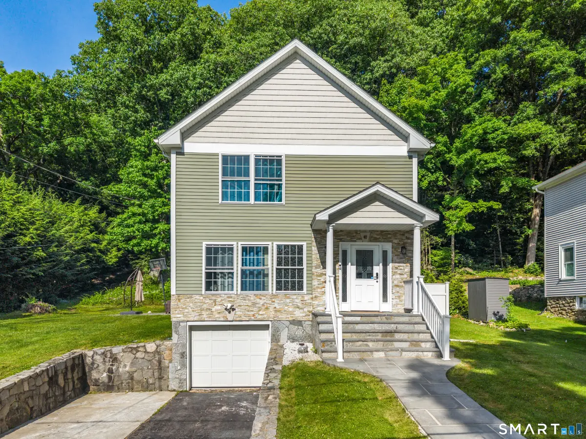 42 White Avenue, Middlebury, CT 06762 - #1