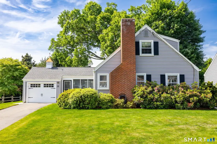 19 Baldwin Street, West Hartford, CT 06110 - #2
