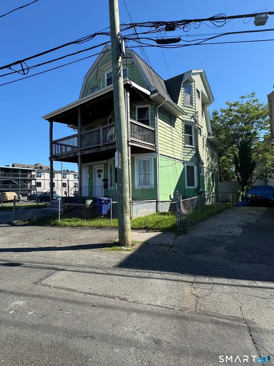 111 Calhoun Place, Bridgeport, CT 06606 - #3