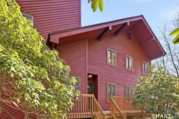 136 Hoyts Hill, Bethel, CT 06801