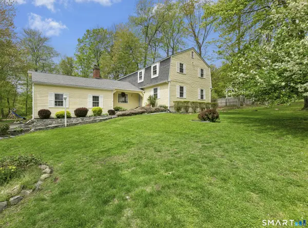 12 Heritage Drive, Danbury, CT 06811