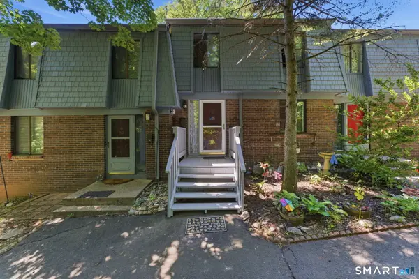 56 Trolley Crossing Lane #56, Middletown, CT 06457