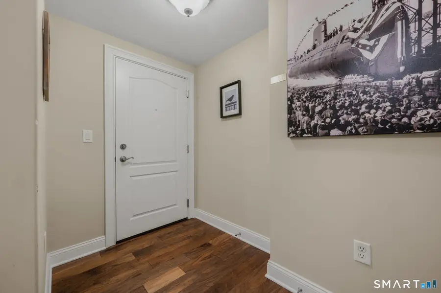 461 Bank Street #402, New London, CT 06320 - #3