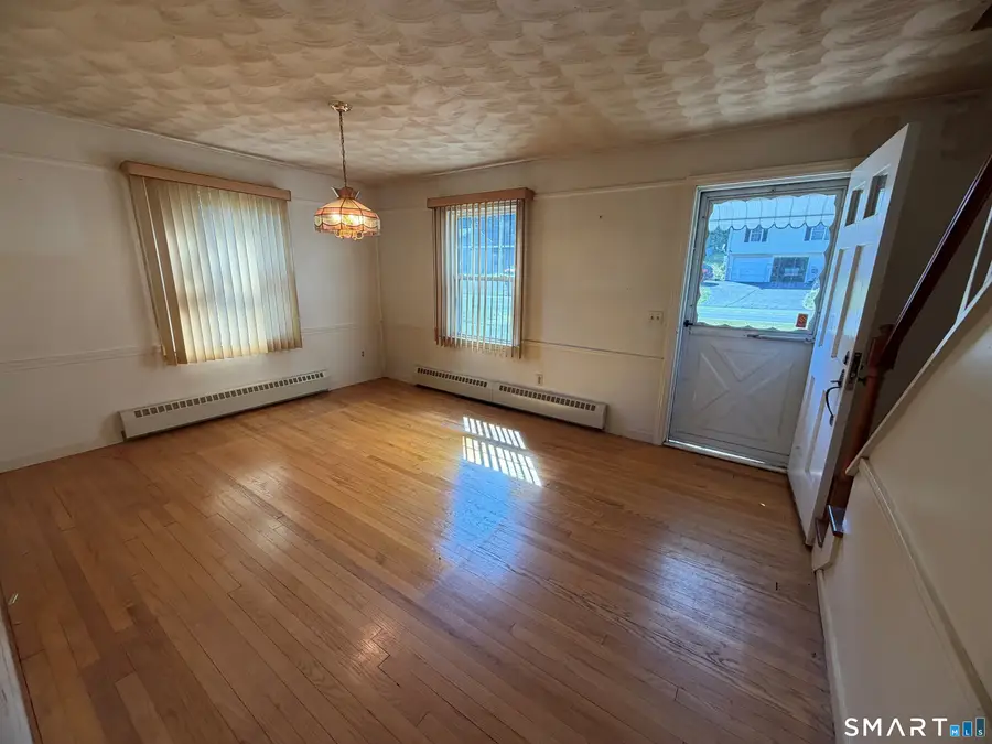 907 North High Street, East Haven, CT 06512 - #2