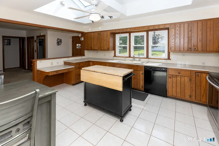 22 Jordan Terrace, Waterford, CT 06385 - #3