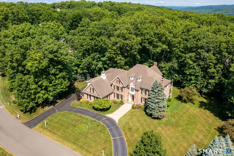 14 Scarborough Drive, Avon, CT 06001 - #2