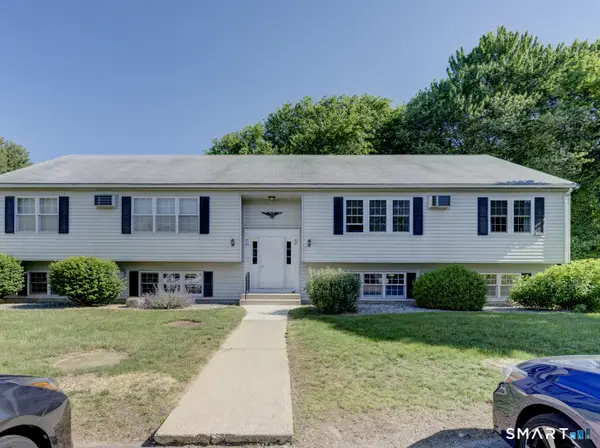 84 Founders Village #84, Clinton, CT 06413