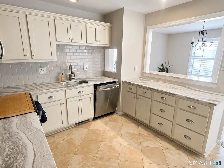 48 Ledgewood Drive #48, Brookfield, CT 06804 - #3