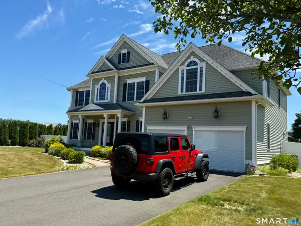 1 Leghorn Lane, Cromwell, CT 06416