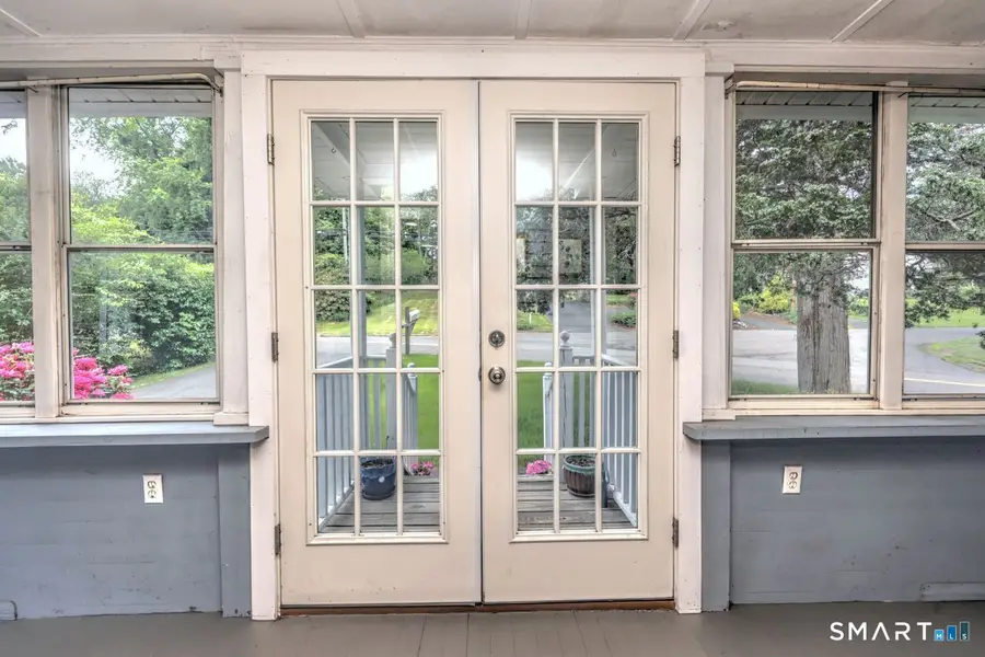 20 Highland Avenue, Woodbridge, CT 06525 - #2