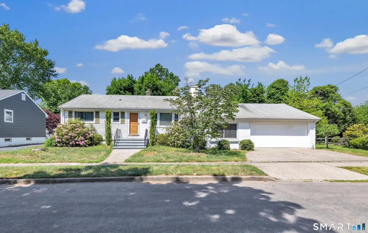 102 Geneva Terrace, Fairfield, CT 06824 - #1