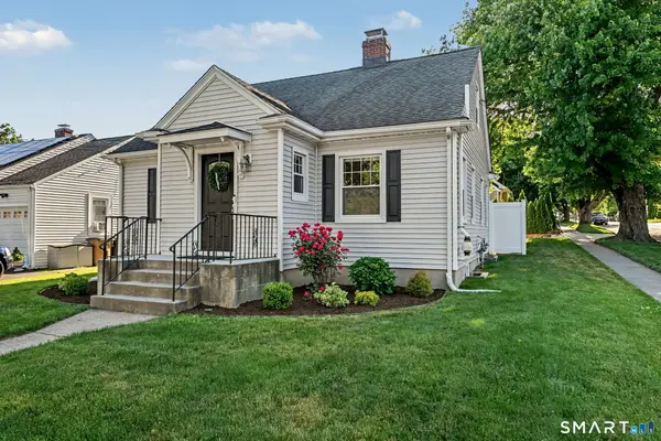 158 Courtland Hill Street, Stamford, CT 06906