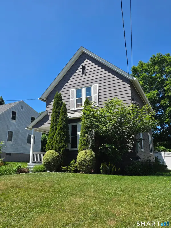 57 Ridge Road, Middletown, CT 06457