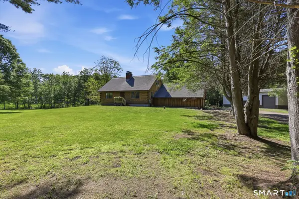174 South Grand Street, Suffield, CT 06093