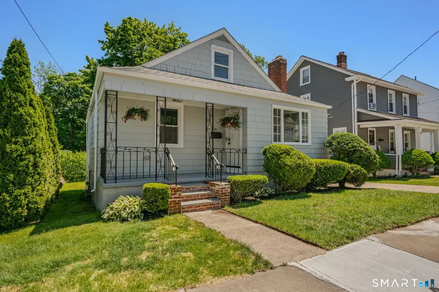 85 Ledyard Street, New London, CT 06320 - #2