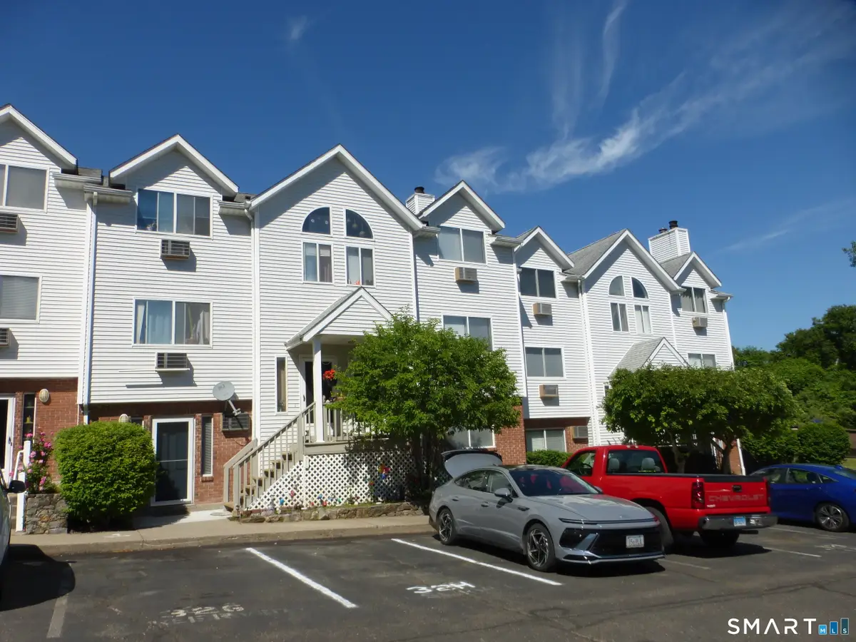 925 Oronoke Road #32G, Waterbury, CT 06708 - #1