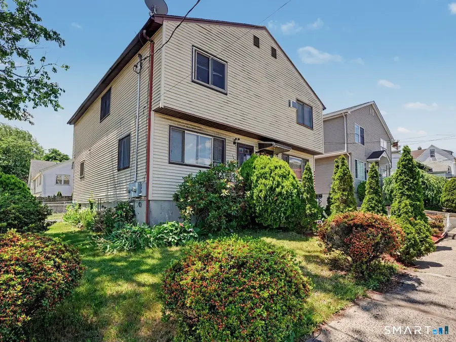 160 Granfield Avenue, Bridgeport, CT 06610 - #3