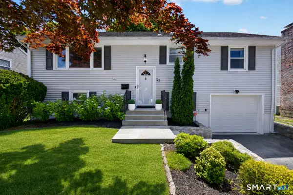 22 Heather Lane, Norwalk, CT 06851