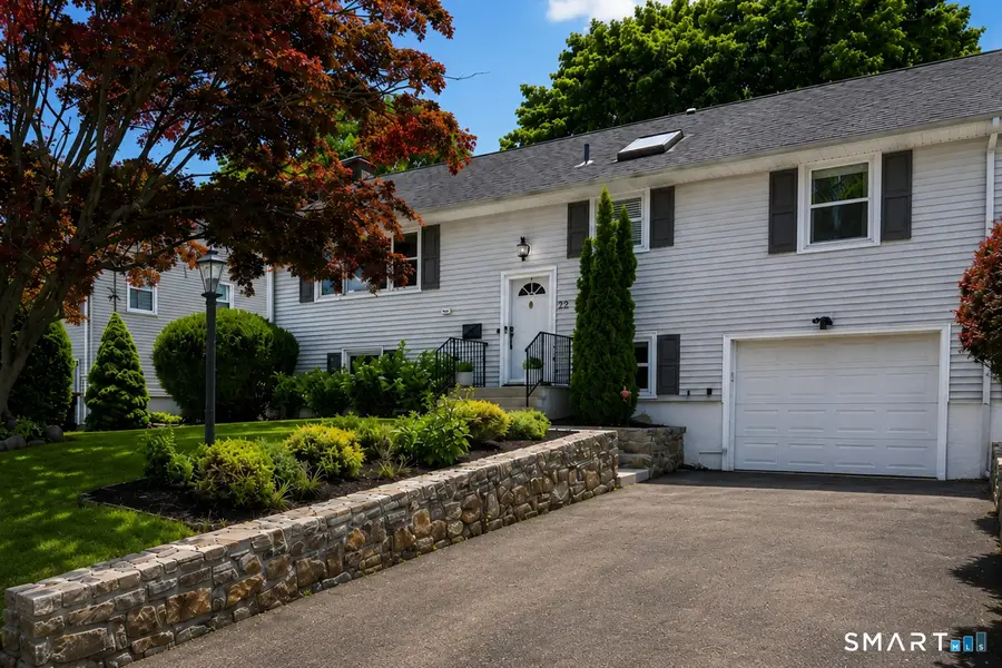22 Heather Lane, Norwalk, CT 06851 - #2