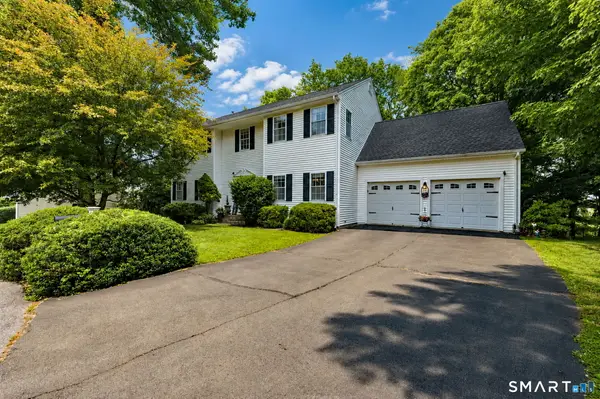 79 Old Colony Road #79, Monroe, CT 06468