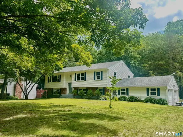 47 Valley Shore Drive, Guilford, CT 06437