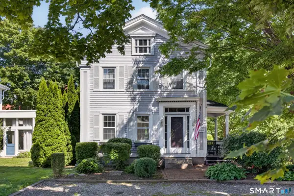 9 Broadway Avenue, Stonington, CT 06355