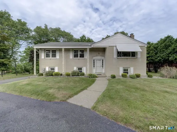 390 Ballfall Road, Middletown, CT 06457