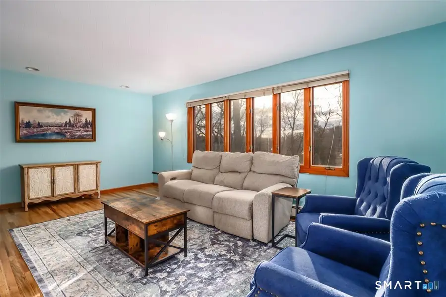 7 Mohawk Circle, Danbury, CT 06811 - #3