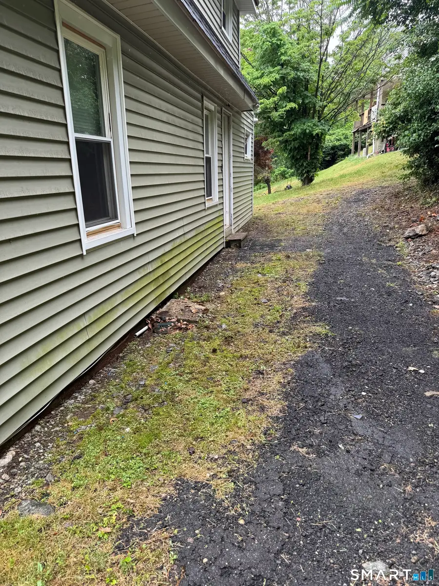 571 River Road, Shelton, CT 06484 - #2