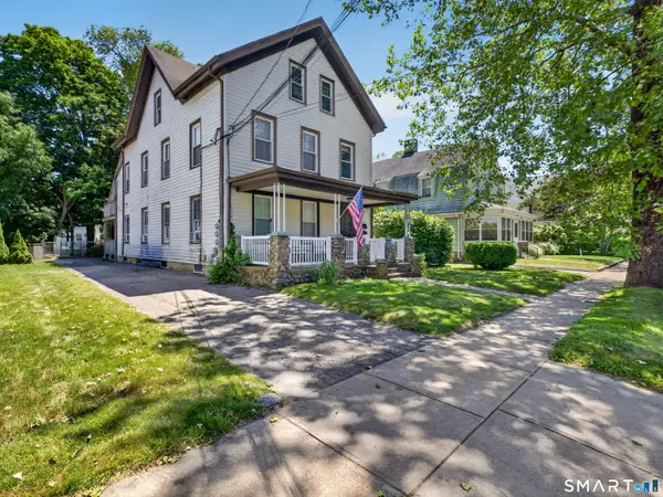 28 Moss Street, Stonington, CT 06379