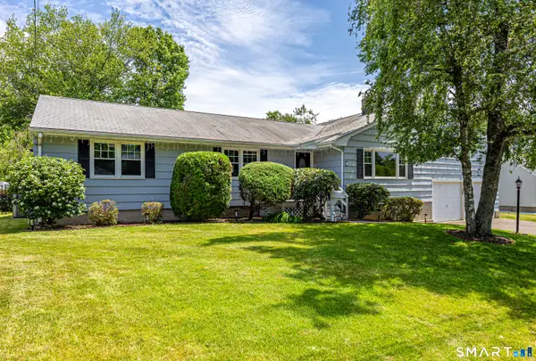 124 Pasadena Avenue, Stratford, CT 06614