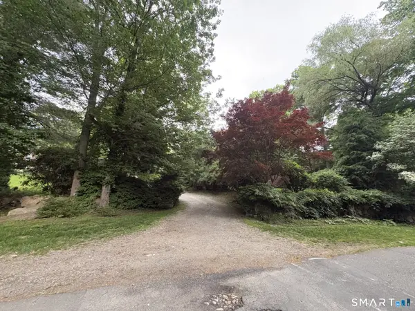 1-2 Hollow Spring Road, Norwalk, CT 06854