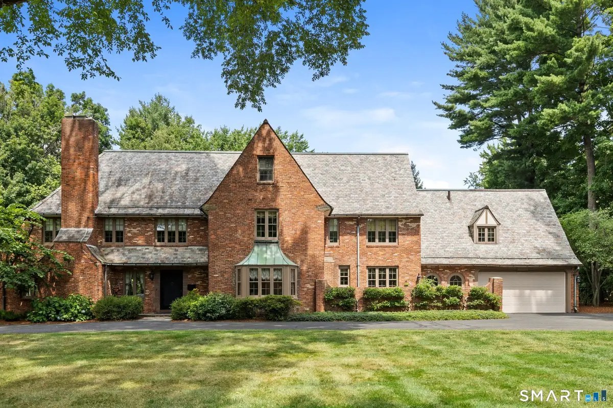1844 Albany Avenue, West Hartford, CT 06117 - #1