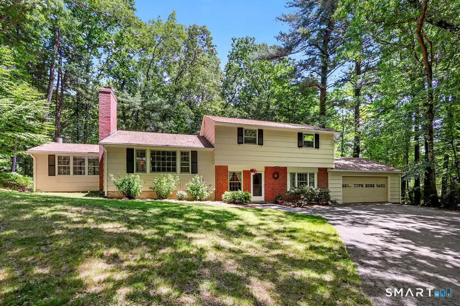 18 Foxridge Lane, Avon, CT 06001 - #2