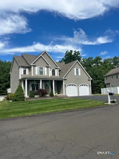 1 James Place, Plainville, CT 06062