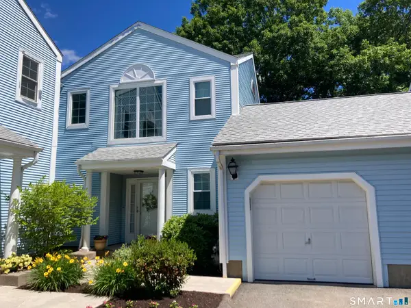104 Redstone Circle #104, Rocky Hill, CT 06067