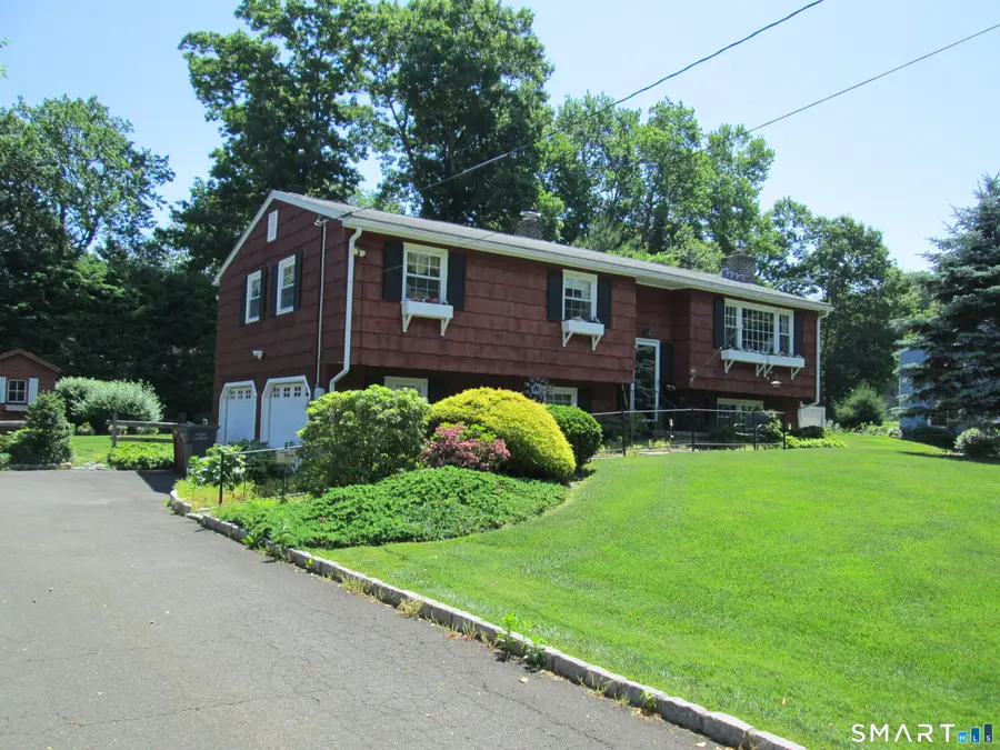 109 Wedgewood Drive, Naugatuck, CT 06770 - #3