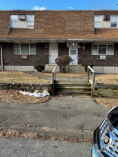 56 Angel Drive #C, Waterbury, CT 06708