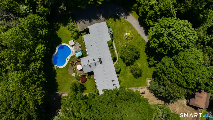 19 Hi Barlow Road, Newtown, CT 06470 - #2
