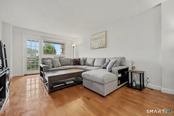 91 Strawberry Hill Avenue #533, Stamford, CT 06902