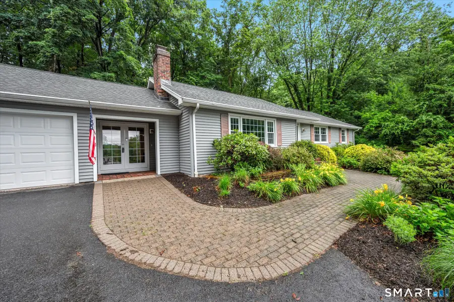 21 Lost Brook Lane, Wallingford, CT 06492 - #2