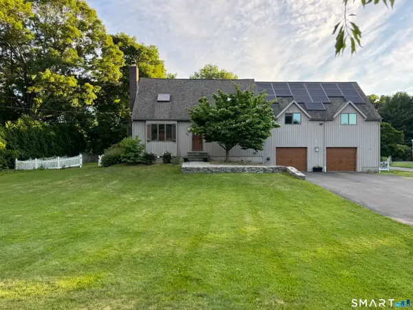 425 Schoolside Lane, Guilford, CT 06437