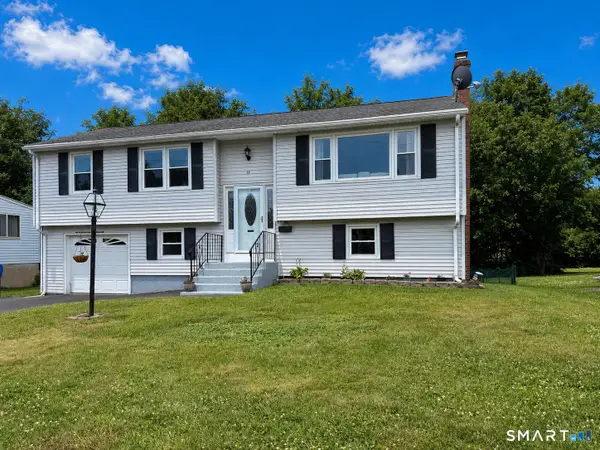 39 Putnam Street, Newington, CT 06111