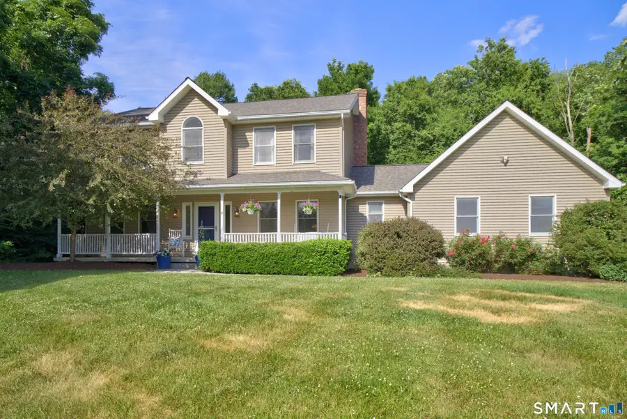 8 Bristle Lane, Newtown, CT 06482 - #2