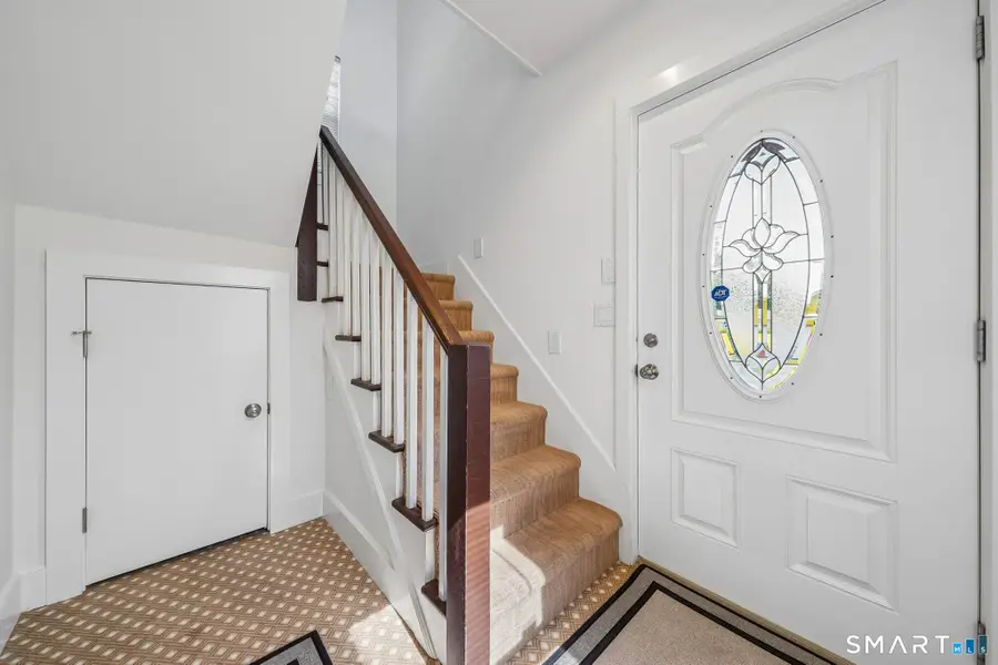 10 Wells Avenue, Stamford, CT 06902 - #3
