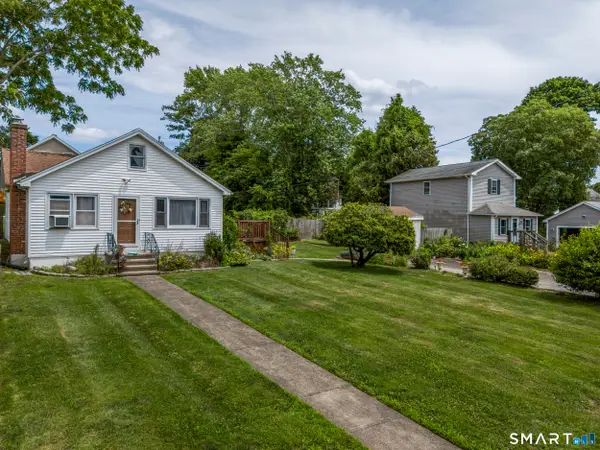 58 Vivian Street, Waterford, CT 06385
