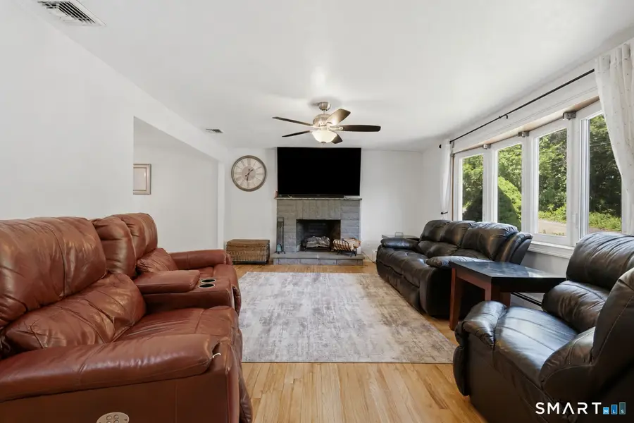 4 Pierson Drive, West Haven, CT 06516 - #3