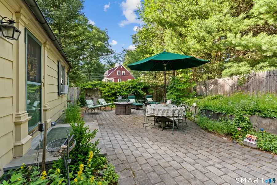 345 Ridgewood Road, West Hartford, CT 06107 - #3