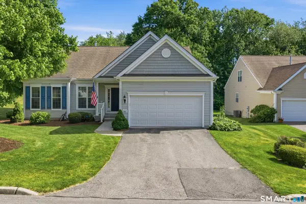 567 Inverness Court #567, Oxford, CT 06478