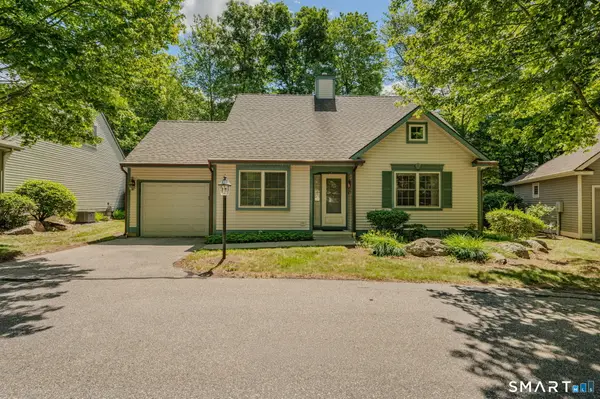 4 Bittersweet Lane #4, East Lyme, CT 06357